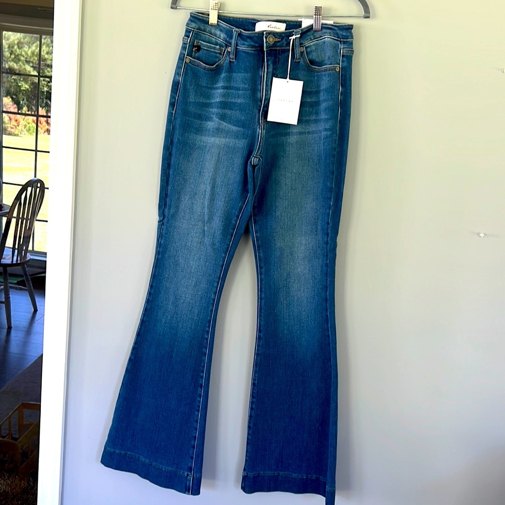 NEW WITH TAGS!! KanCan flare jeans💙💙